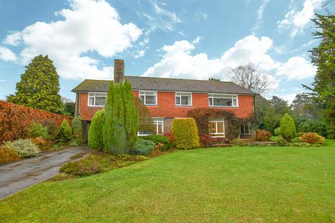4 bedroom detached house to rent, Frithsden Copse, Potten End, HP4