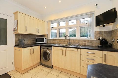 undefined, Yew Tree Lane, West Midlands WV6