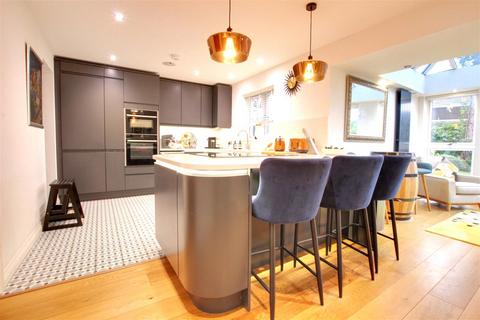 undefined, St. Marys Walk, Swanland HU14