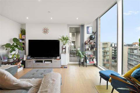 3 bedroom apartment to rent, Garnet Place, West Drayton, UB7