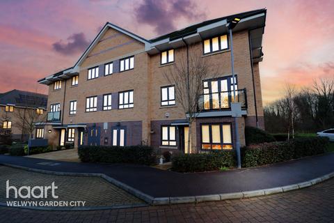 1 bedroom flat for sale, William Close, WELWYN GARDEN CITY