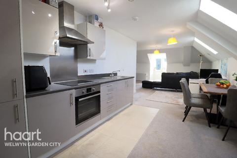 1 bedroom flat for sale, William Close, WELWYN GARDEN CITY