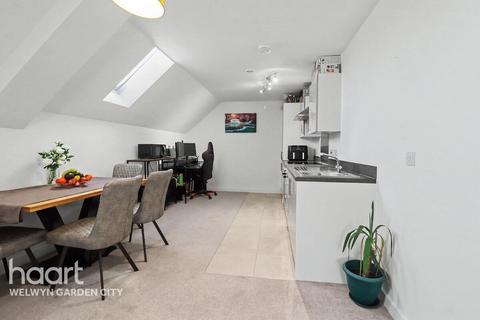 1 bedroom flat for sale, William Close, WELWYN GARDEN CITY
