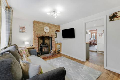 undefined, Red Lion Cottages, Culworth OX17