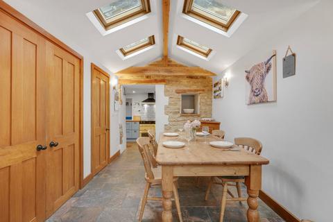 undefined, Red Lion Cottages, Culworth OX17
