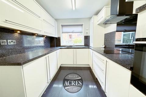 3 bedroom terraced house to rent, Edmonton Avenue, Great Barr, Birmingham