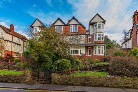 2 bedroom apartment to rent, Lake Road East, Cardiff CF23