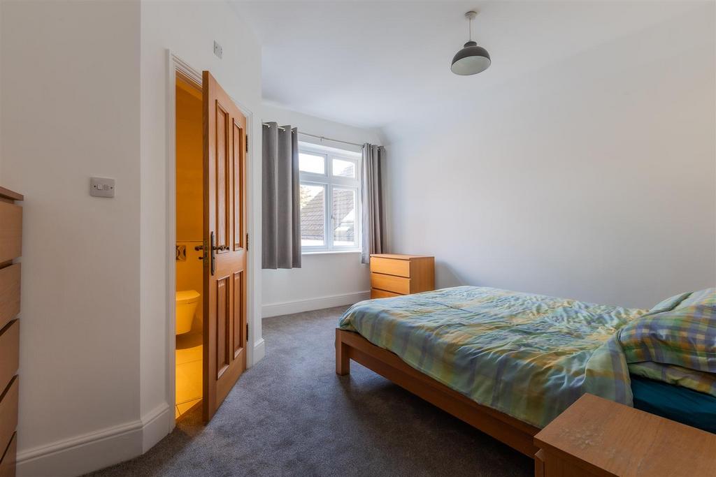 11 Glan Y Llyn Apartments-14.jpg