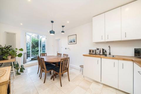 1 bedroom flat for sale, Highbury Grange, London N5