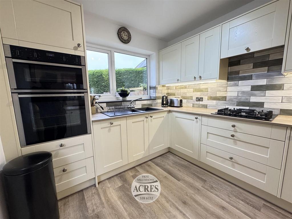 IMG 3958 (Large).jpg