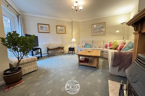 4 bedroom detached house for sale, Lodge Road, Park Hall, Walsall