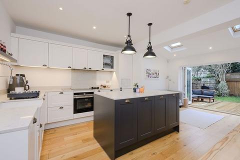 3 bedroom terraced house for sale, Prince Georges Avenue, London SW20
