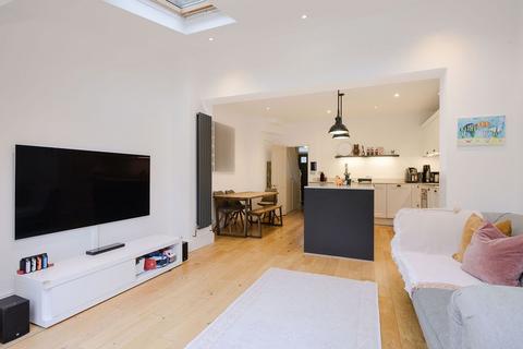 3 bedroom terraced house for sale, Prince Georges Avenue, London SW20