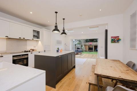 3 bedroom terraced house for sale, Prince Georges Avenue, London SW20