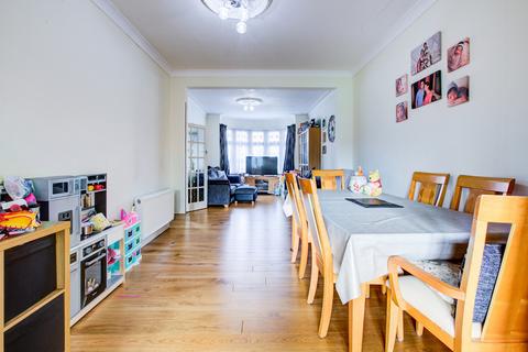 3 bedroom semi-detached house for sale, Eastern Avenue, Southend-on-sea, SS2