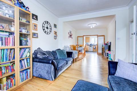 3 bedroom semi-detached house for sale, Eastern Avenue, Southend-on-sea, SS2