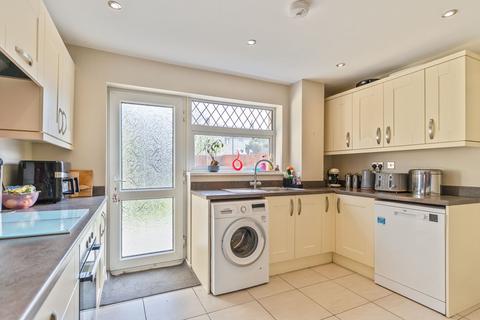 3 bedroom terraced house for sale, Worcester Close, Llanyravon, NP44
