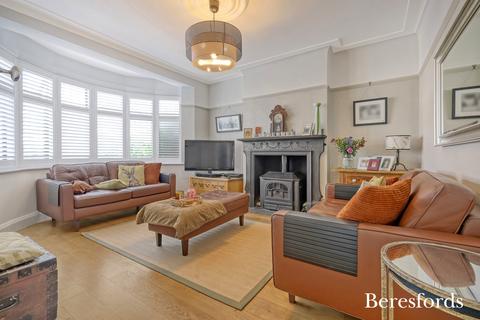 5 bedroom detached house for sale, Corbets Tey Road, Upminster, RM14