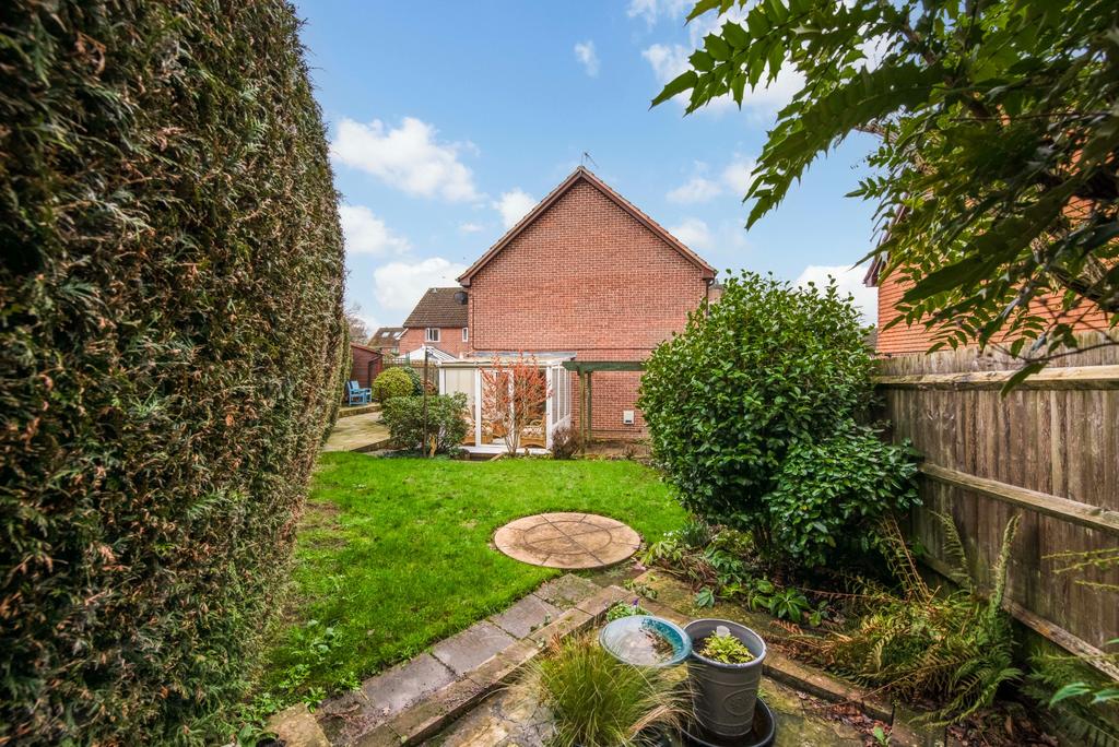 Side & Rear Garden