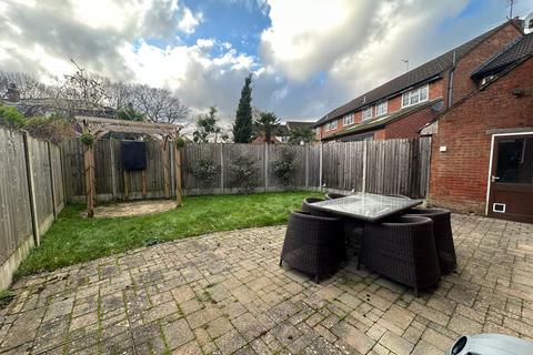 undefined, Dinmore, Bovingdon HP3