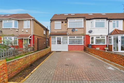 undefined, Basildene Road, Hounslow TW4