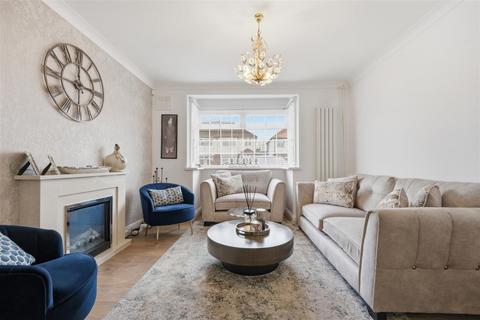 undefined, Basildene Road, Hounslow TW4
