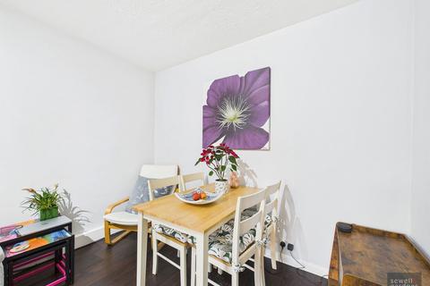 2 bedroom maisonette for sale, Denham Way, Maple Cross, Rickmansworth, WD3 9SP