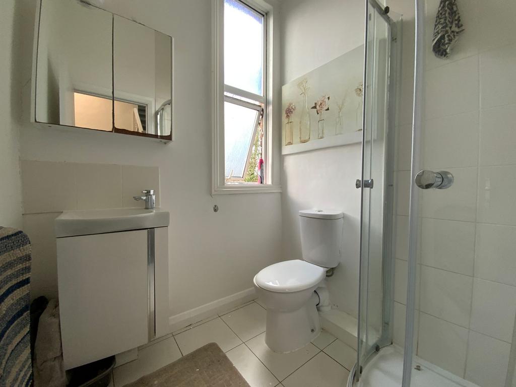 Communal Bathroom 2