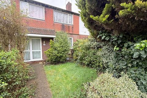 3 bedroom terraced house for sale, Cheyne Way, Farnborough, Hampshire, GU14