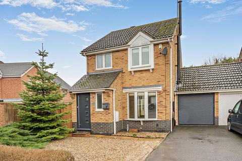 3 bedroom detached house for sale, Barnwell Close, Thrapston NN14