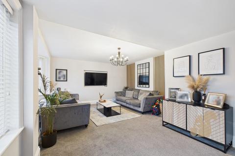 3 bedroom end of terrace house for sale, Gosbecks Road, Colchester