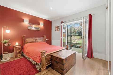 2 bedroom apartment for sale, Hermon Hill, Wanstead