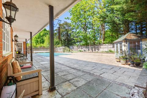 5 bedroom detached house for sale, Butterfield, High Wycombe HP10