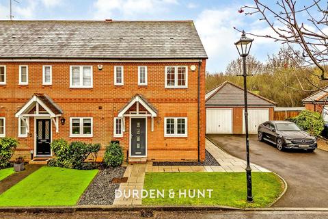 Woodcote Mews, Loughton, IG10