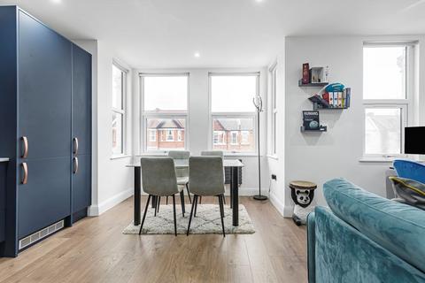 undefined, Melbourne Avenue, London W13
