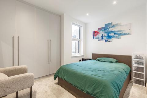 undefined, Melbourne Avenue, London W13
