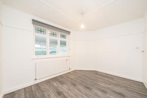 undefined, Lyndhurst Avenue, Whitton TW2