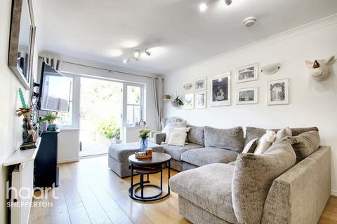 3 bedroom end of terrace house for sale, Sherbourne Gardens, SHEPPERTON