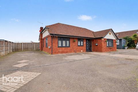 undefined, Clifton Road, Basildon - Outbuilding