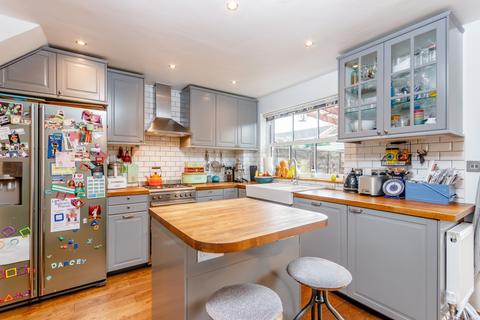 3 bedroom terraced house to rent, Colne Drive, Walton-On-Thames, Surrey, KT12