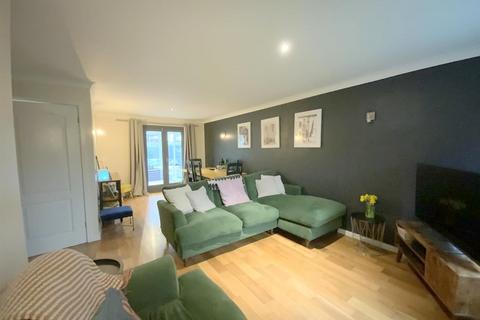 3 bedroom detached house for sale, Harvest Crescent, Waltham