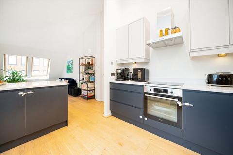 2 bedroom flat for sale, Lambs Conduit Street, London WC1N