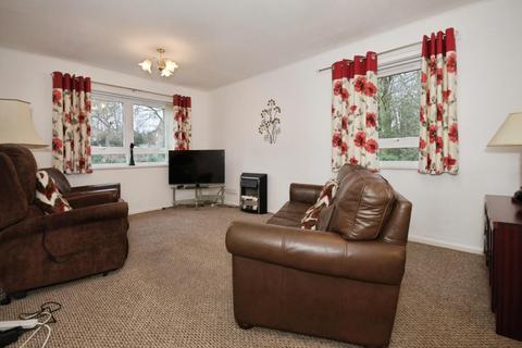 1 bedroom flat for sale, Halifax Road, Wadsley Bridge, S6