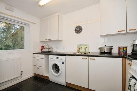 1 bedroom flat for sale, Halifax Road, Wadsley Bridge, S6