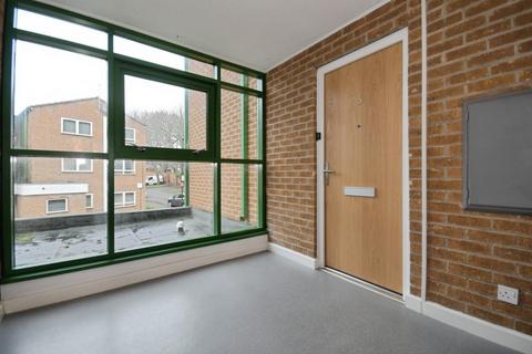 1 bedroom flat for sale, Halifax Road, Wadsley Bridge, S6