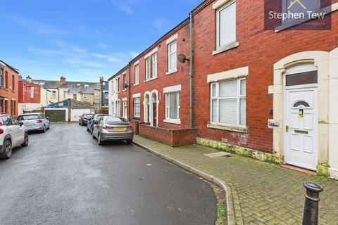 4 bedroom terraced house for sale, Henthorne Street, Blackpool, FY1