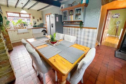 3 bedroom semi-detached house for sale, Bedfont Lane, Feltham, Middlesex, TW14