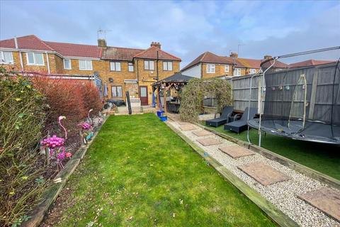 3 bedroom semi-detached house for sale, Bedfont Lane, Feltham, Middlesex, TW14