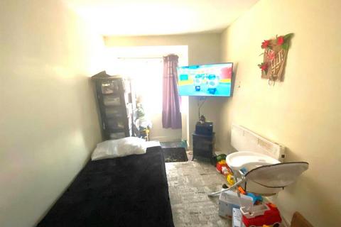 undefined, Winchester Close, London, E6