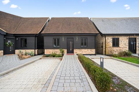 undefined, Dennises Lane, South Ockendon, RM15